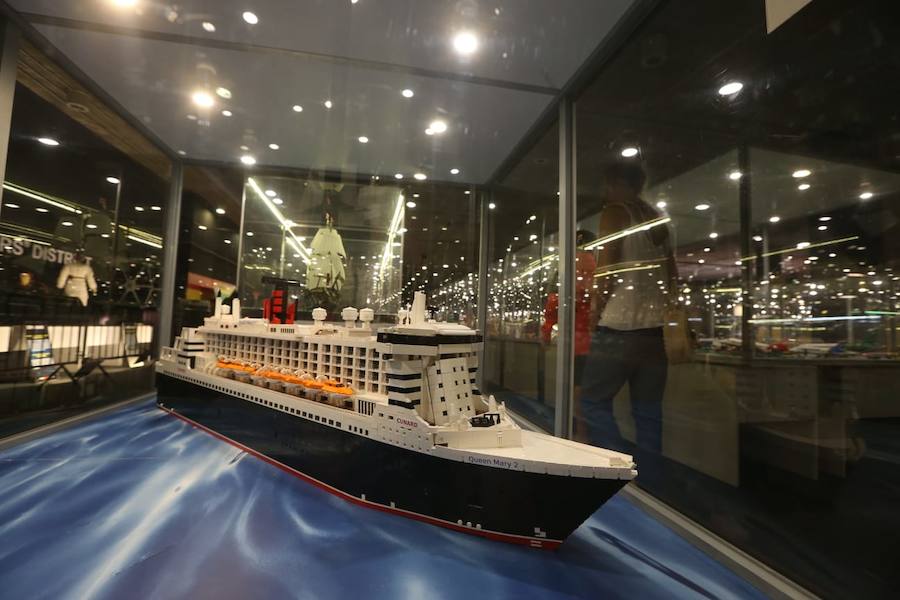 Fotos La exposicion temporal de Lego mas grande de Europa llega a Muelle Uno Diario Sur